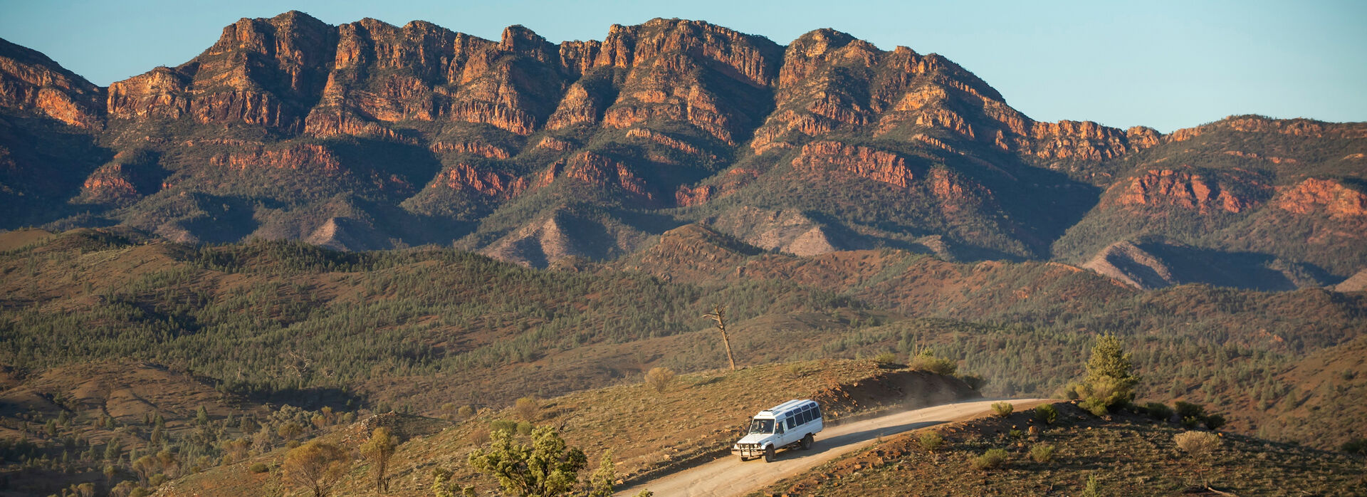 SB Agent Site Hero Wilpena Pound MC Tourism Australia 156745 3300x12000